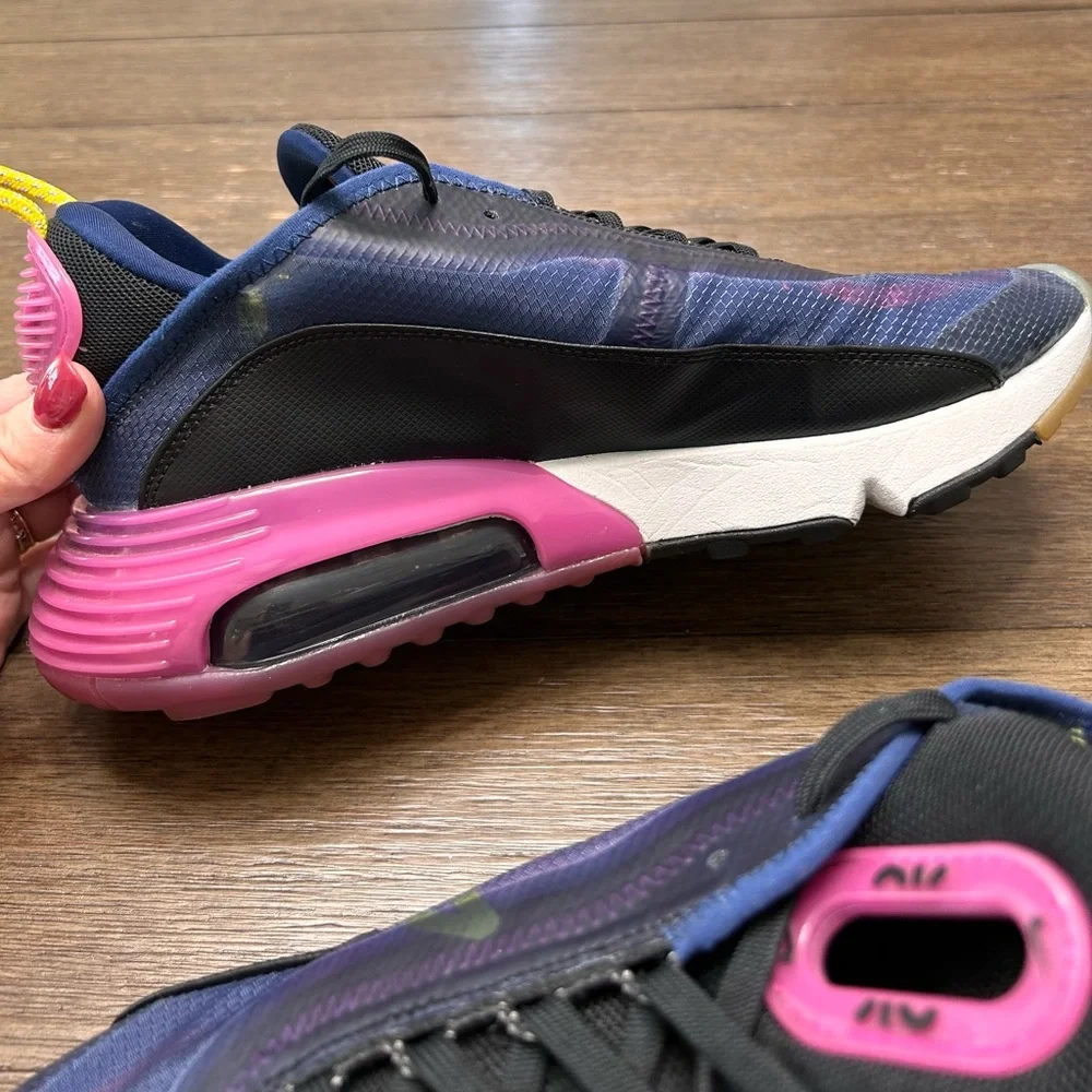 NikeAir Max 2090 Blue Void-Active Fuchsia‎ Women’s Size 9.5